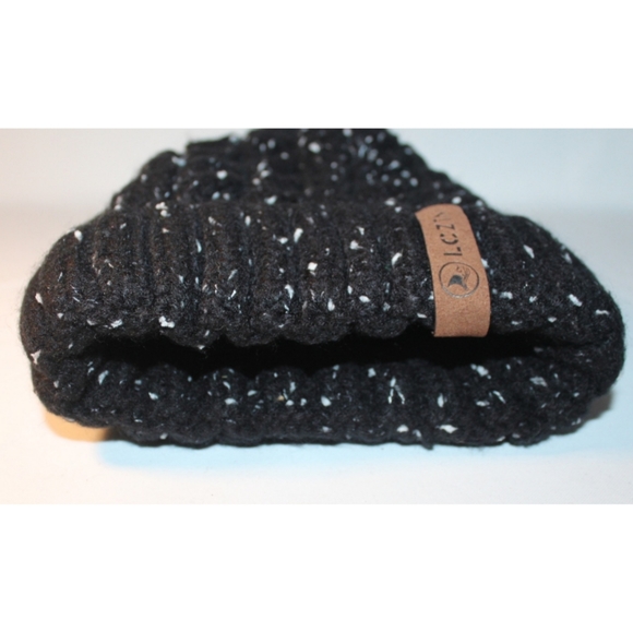 Women's Knit Pom Beanie Hat - Picture 7 of 14